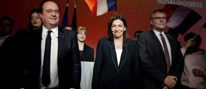 Anne Hidalgo et Francois Hollande en mars 2022, durant la campagne presidentielle.
