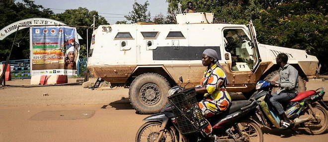 Crees en 2020 sous l'impulsion du president Roch Marc Christian Kabore, les VDP s'inscrivent dans la longue tradition des groupes d'autodefense au Burkina Faso, dont le nombre a explose depuis 2015 en lien avec la montee de l'insecurite.
