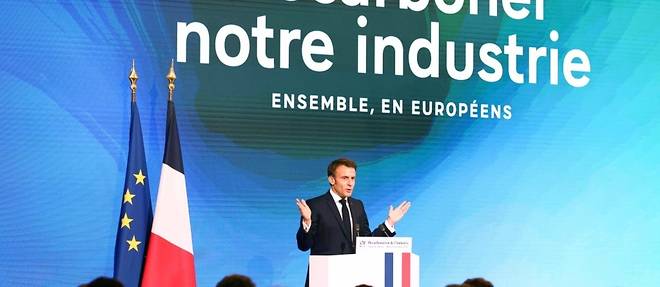Climat: Macron propose un pacte de decarbonation aux industriels