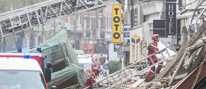Un disparu recherche apres l'effondrement de deux immeubles a Lille