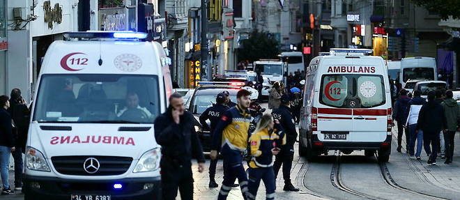 L'explosion, qui s'est produite rue Istiqlal, artere commercante tres frequentee en plein coeur d'Istanbul, a fait plusieurs morts.
