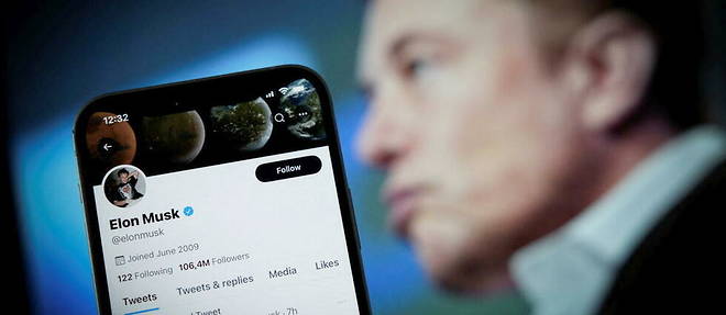 Elon Musk a achete Twitter pour 44 milliards de dollars.
