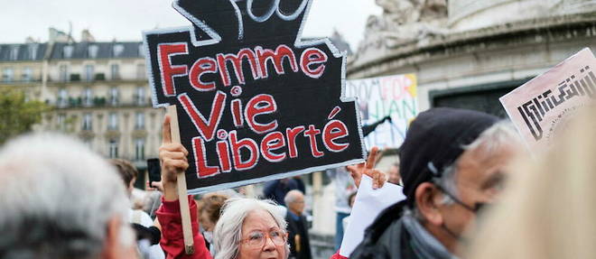 Une marche en faveur des femmes et de la liberte en Iran, a Paris, le 2 octobre 2022.
