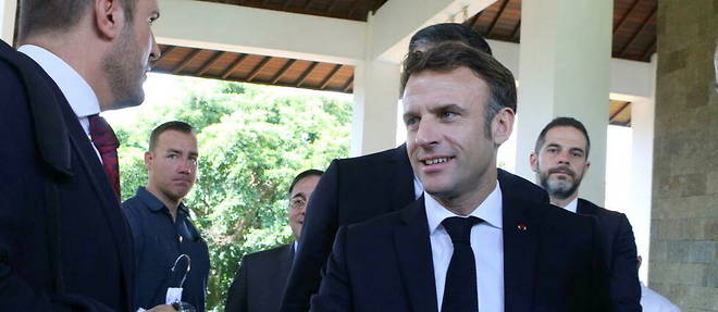 Emmanuel Macron va participer au sommet du Forum de cooperation economique Asie-Pacifique. 

