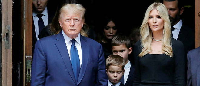 La fille de l'ex-president americain (a droite) a pris ses distances avec son pere. 
