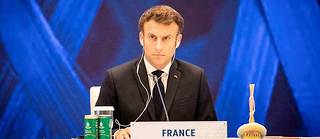 Pour Emmanuel Macron,  «  politiser le sport est une très mauvaise idée ».
