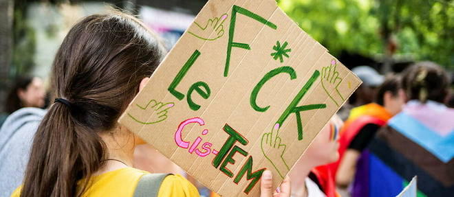 A demonstration for the rights of transgender and intersex people in Paris on May 14, 2022.
