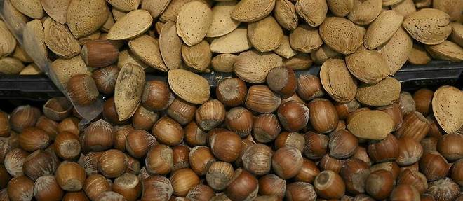 Les amandes, mais également toutes sortes de noix, peuvent faire baisser le cholestérol.

