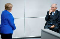 L'ex-chancelière allemande Angela Merkel et Wolfgang Schäuble, alors président du Bundestag, en mai 2020 à Berlin.
