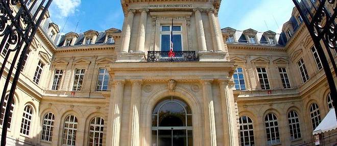 Le colloque sur << Les nouveaux enjeux des parents >>, qui devait se tenir le 20 novembre dans la mairie de Paris centre, a ete annule.
