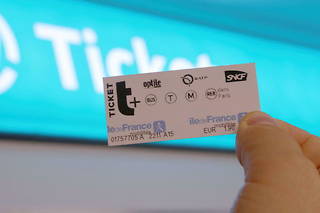 Le ticket de métro vendu à l'unité coûtera 2,30 euros à partir du 1 er  janvier 2023.  
