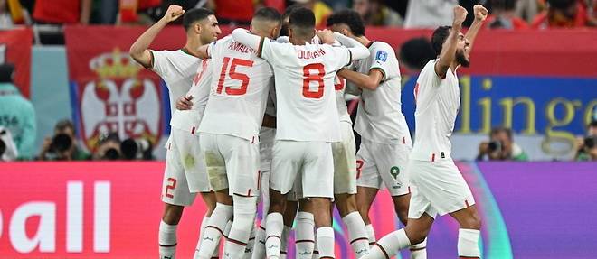 La joie et l'espoir s'expriment du côté marocain après la victoire contre les Belges au stade Al-Thumama de Doha, ce dimanche 27 novembre. 
