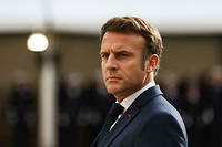 Selon Jean Guisnel,            la bombe francaise est d'abord un outil politique pour Macron.
