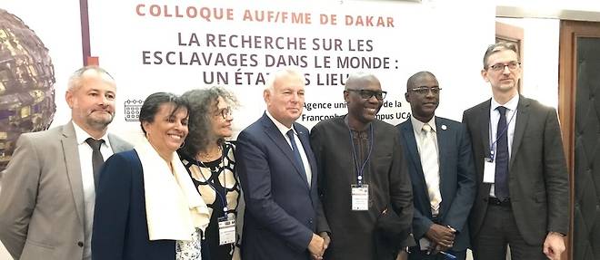 L'ancien Premier ministre Jean-Marc Ayrault présent lors du colloque international tenu à Dakar sur le thème de la recherche sur les esclavages. 
