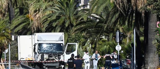 Attentat de Nice: les victimes, la cour et le "devoir de verite"