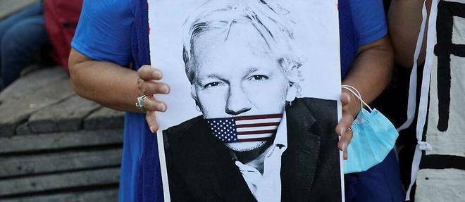 Julian Assange est détenu dans une prison de haute sécurité près de Londres dans l'attente de son procès.

