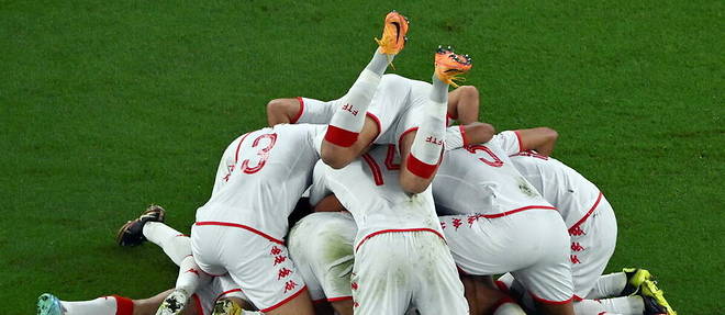 La Tunisie ouvre le score face aux champions du monde 2018.
