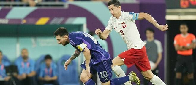 Battue par l'Argentine de Lionel Messi mercredi soir (2-0), la Pologne de Robert Lewandowski affrontera l'equipe de France en huitiemes de finale de la Coupe du monde dimanche.
