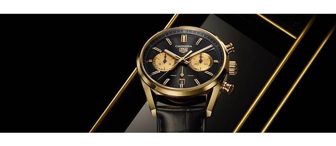 TAG Heuer s'apprete a clore l'annee 2022 en devoilant une version en or a cadran noir de son emblematique chronographe Carrera.
