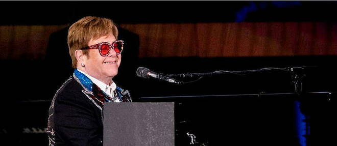 A 75 ans, Elton John est en pleine tournee mondiale d'adieu.
