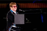 A 75 ans, Elton John est en pleine tournee mondiale d'adieu.
