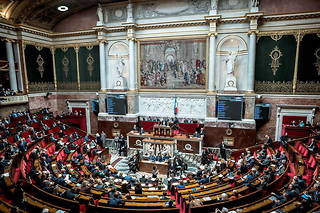 En rejetant une nouvelle motion de censure, l'Assemblée adopte sans vote le projet de budget de la Sécurité sociale pour 2023.
