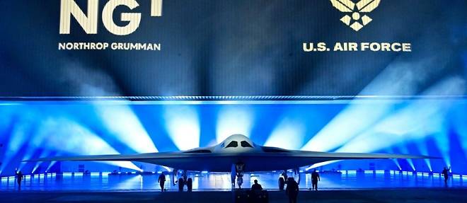 Les Etats-Unis devoilent leur nouveau bombardier furtif B-21