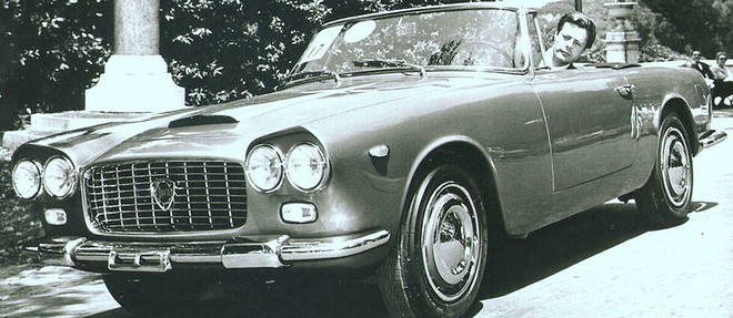 La Lancia Flaminia convertible 1960 va a merveille a Marcello Mastroianni pour ce concours d'elegance
