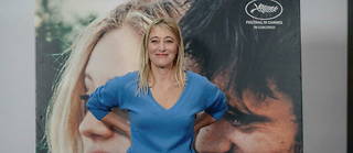 Valeria Bruni-Tedeschi, réalisatrice des « Amandiers », dont l'un des acteurs principaux, Sofiane Bennacer, est mis en eaxemn pour viol et violence sur conjoint.
