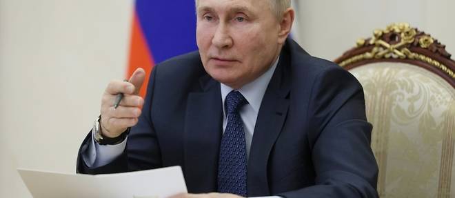 Poutine reconnait un conflit "long" en Ukraine, relativise le recours a l'arme nucleaire