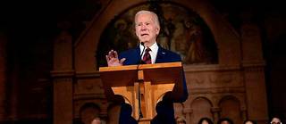 Joe Biden participait à la dixième « Veillée nationale annuelle pour toutes les victimes de la violence par armes à feu », dans l'église épiscopale St Mark à Washington.
