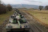 En Roumanie, voisine de l'Ukraine, les chars fran&ccedil;ais renforcent la digue otanienne