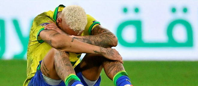 Apres l'elimination du Bresil face a la Croatie en quart de finale de la Coupe du monde vendredi, Neymar ne garanti pas << a 100 % >> qu'il reviendra en selection.
