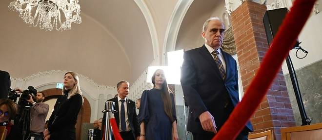 En recevant le Nobel de la paix, les laureats ukrainiens et russes denoncent la guerre "folle" de Poutine