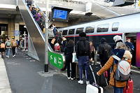 Gr&egrave;ve des contr&ocirc;leurs SNCF&nbsp;: deux&nbsp;TGV sur cinq&nbsp;annul&eacute;s samedi et dimanche