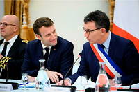 Emmanuel Macron et Franck Leroy, maire d'Epernay, le 14 novembre 2019.
