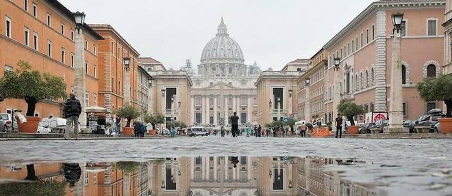 La basilique Saint-Pierre est l'un des lieux les plus saints du christianisme, puisqu'elle abrite la sepulture de saint Pierre, premier eveque de Rome.

