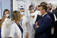 Le président Macron en visite à l'hôpital de la Timone à Marseille, le 2 septembre 2021.
