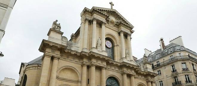 An abbot who celebrated the 70th anniversary of the death of essayist Charles Maurras, in the church of Saint-Roch in Paris, was the subject of a rebuke from the diocese of Paris.
