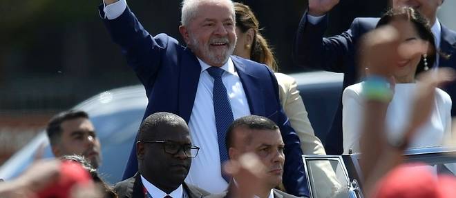 Apres les emeutes de Brasilia, un president Lula renforce