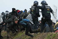 Allemagne&nbsp;: des &eacute;chauffour&eacute;es &eacute;clatent pendant une manifestation anti-charbon