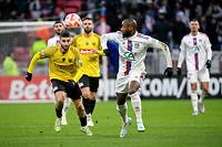 L'Olympique lyonnais (OL) s'impose (0-3) face a Chambery Savoie Football en 16 e  de finale de la Coupe de France.
