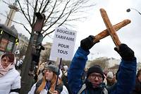 Energie: des centaines de boulangers manifestent &agrave; Paris pour demander plus d'aides