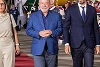 En visite en Argentine, Lula promet un retour &quot;&agrave; la normalit&eacute;&quot; au Br&eacute;sil