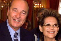 À la question de savoir si Chirac a perdu la tête pour elle, Claudia Cardinale répond sans détour :  « Mais non ! Ce n’est absolument pas vrai. »
