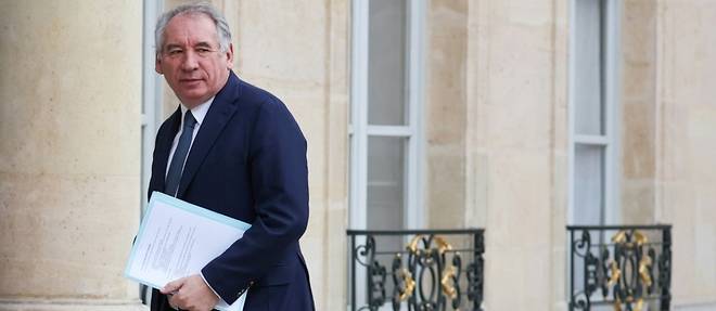 Referendum sur les retraites ? Bayrou n'a "aucune envie de gener le gouvernement"