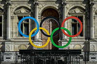 Les sportifs russes et biélorusses devraient pouvoir participer aux JO 2024 à Paris en tant qu'athlètes neutres.
