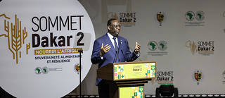 Macky Sall, le président sénégalais, inaugure l'ouverture du Sommet Dakar 2 sur l'alimentation de l'Afrique.
