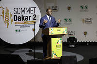 Macky Sall, le président sénégalais, inaugure l'ouverture du Sommet Dakar 2 sur l'alimentation de l'Afrique.
