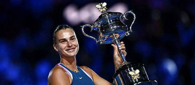 Born twenty-four years ago in Minsk, Aryna Sabalenka started playing tennis at the age of 6 and by chance, when, driving past with her father Sergei - himself an ice hockey player - in front of the courts, they decides to give him a try.
